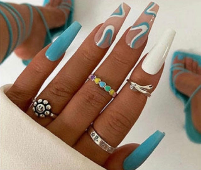 Wavy Press-On Nails